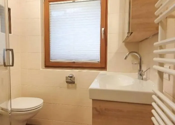 Schoenachhof גרלוס